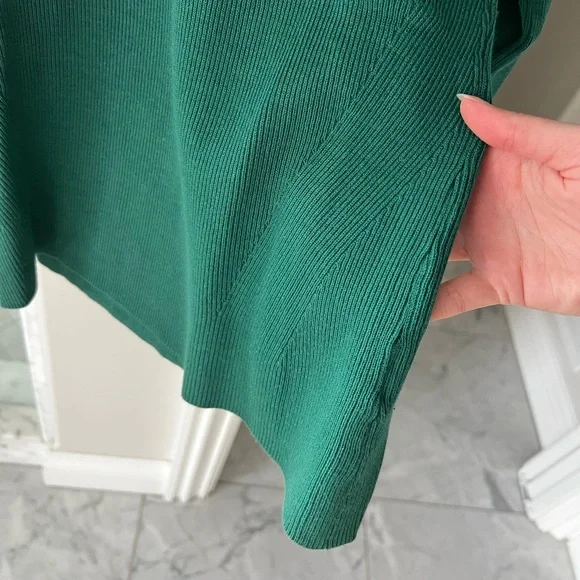 CLEARANCE Women’s Medium Green Orvis Long Sleeve Turtleneck Sweater - Picture 3 of 9